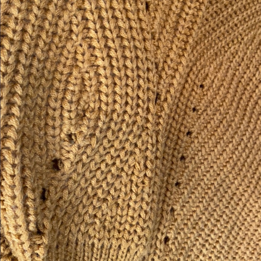 Sweater - Picture 4 of 4